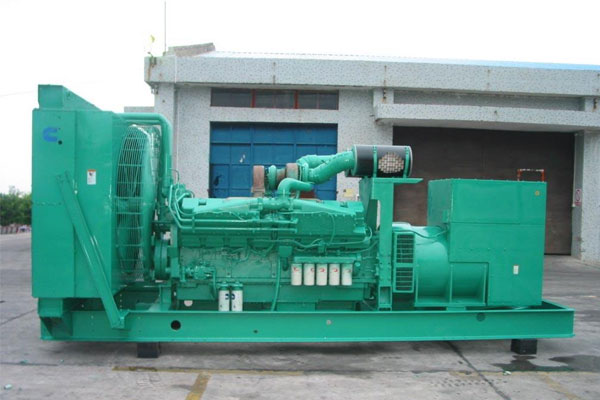 怀宁工厂发电机应急发电时如何更准确地检查发电机状态？